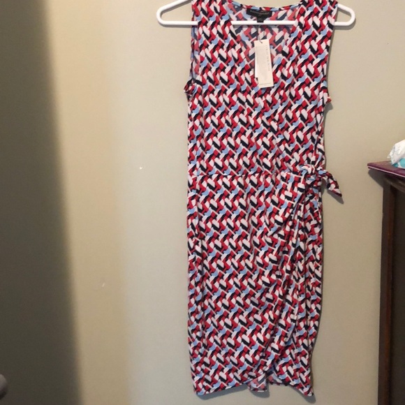 Petite, colorful Banana Republic dress - Picture 2 of 9